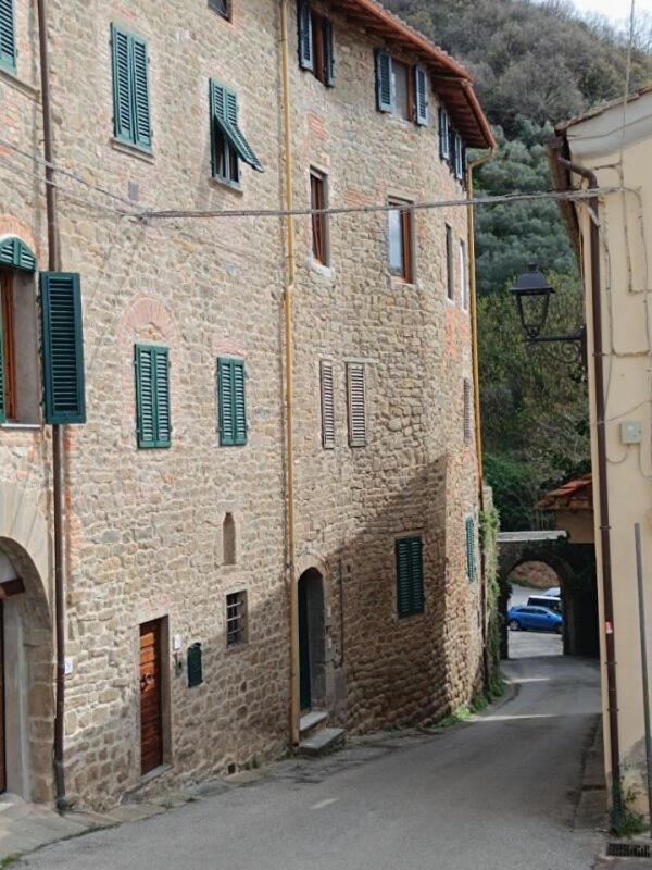 Castle Apartment Aga Uzzano Extérieur photo
